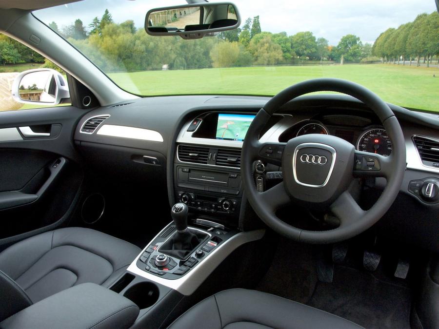 Интерьер Audi A4 Allroad 2.0 TDI Quattro (B8, 8K) 2009 года  (UK) (фото 6 из 8)
